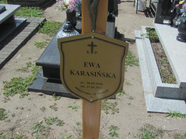 Ewa Karasińska 1958 Iłowa - Grobonet - Wyszukiwarka osób pochowanych