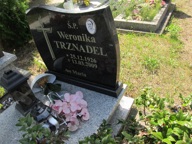 Weronika Trznadel 1926 Iłowa - Grobonet - Wyszukiwarka osób pochowanych